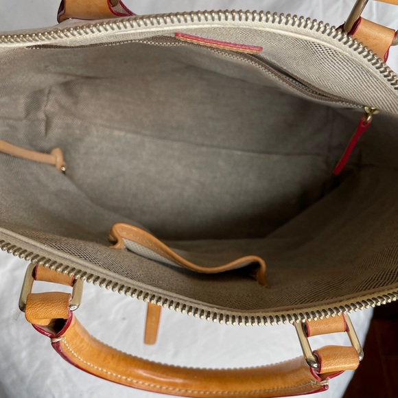 Dooney and Burke Large Leather White Bag 11x14.5” - Picture 6 of 14